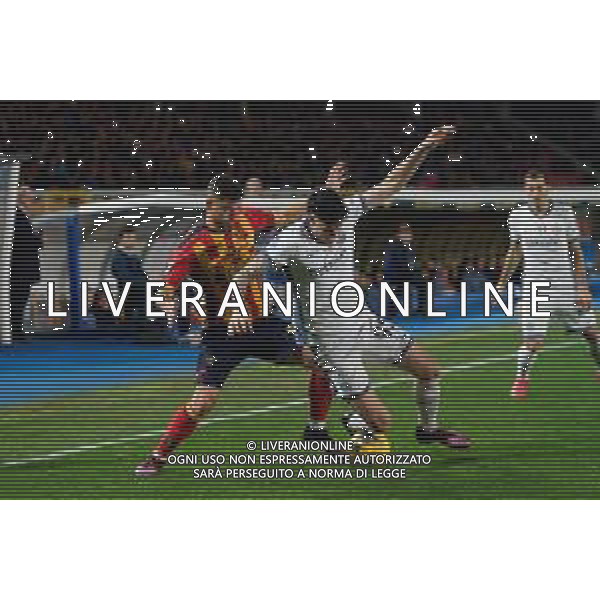 TVEM January 26, 2025 Lecce, Italy - US Lecce vs FC Inter - Italian soccer serie A 2024/25 - Via Del Mare Stadium. In the pic: Santiago Pierotti of US Lecce in action against Alessandro Bastoni of FC Inter FOTO EMMANUELE MASTRODONATO-AG ALDO LIVERANI SAS