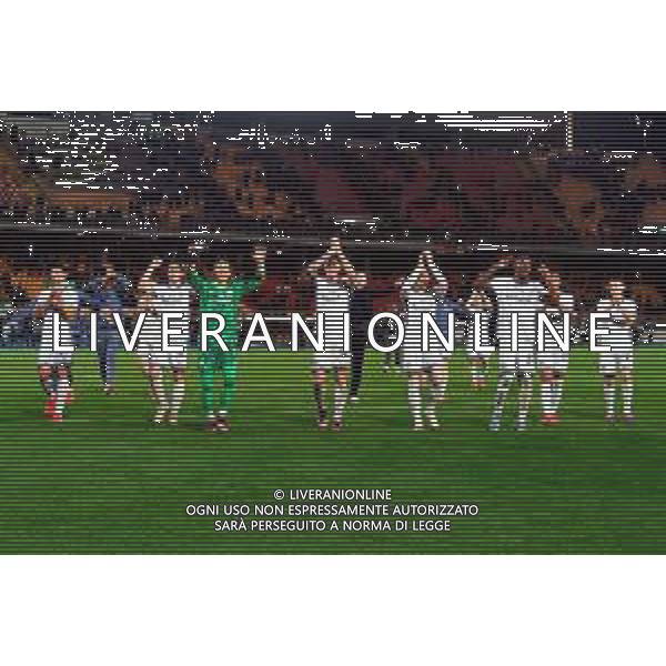 TVEM January 26, 2025 Lecce, Italy - US Lecce vs FC Inter - Italian soccer serie A 2024/25 - Via Del Mare Stadium. In the pic: Players of FC Inter celebrates the victory ©TVEM Emmanuele Mastrodonato - AGENZIA ALDO LIVERANI SAS