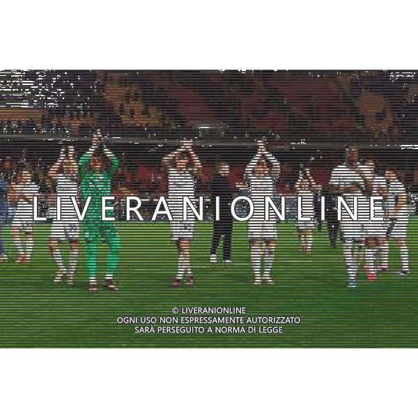 TVEM January 26, 2025 Lecce, Italy - US Lecce vs FC Inter - Italian soccer serie A 2024/25 - Via Del Mare Stadium. In the pic: Players of FC Inter celebrates the victory ©TVEM Emmanuele Mastrodonato - AGENZIA ALDO LIVERANI SAS