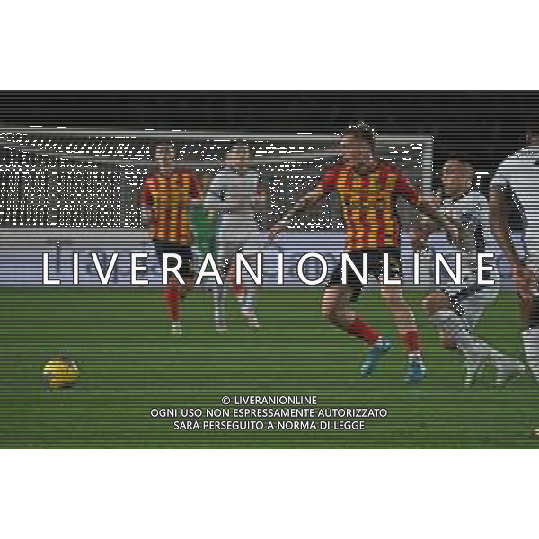 Us Lecce vs Fc Internazionale Campionato Serie A Enilive 2024-2025 Lecce 26 Gennaio 2025 Nella foto: Balthazar Pierret e Lautaro Martinez ©ANDREA ROSITO -AGENZIA ALDO LIVERANI SAS