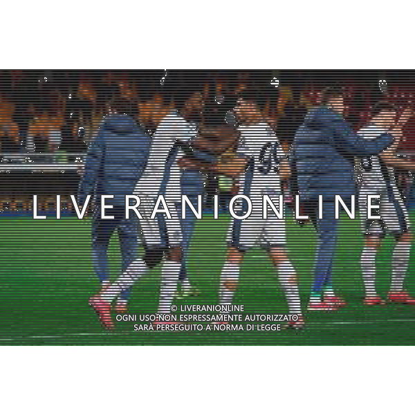 TVEM January 26, 2025 Lecce, Italy - US Lecce vs FC Inter - Italian soccer serie A 2024/25 - Via Del Mare Stadium. In the pic: Mehdi Taremi of FC Inter and Marcus Thuram of FC Inter celebrates the victory FOTO EMMANUELE MASTRODONATO-AG ALDO LIVERANI SAS