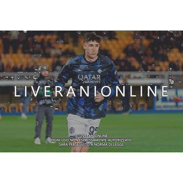 TVEM January 26, 2025 Lecce, Italy - US Lecce vs FC Inter - Italian soccer serie A 2024/25 - Via Del Mare Stadium. In the pic: Alessandro Bastoni of FC Inter FOTO EMMANUELE MASTRODONATO-AG ALDO LIVERANI SAS