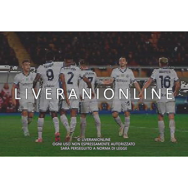 TVEM January 26, 2025 Lecce, Italy - US Lecce vs FC Inter - Italian soccer serie A 2024/25 - Via Del Mare Stadium. In the pic: Denzel Dumfries of FC Inter celebrates after scoring a goal with teammates FOTO EMMANUELE MASTRODONATO-AG ALDO LIVERANI SAS