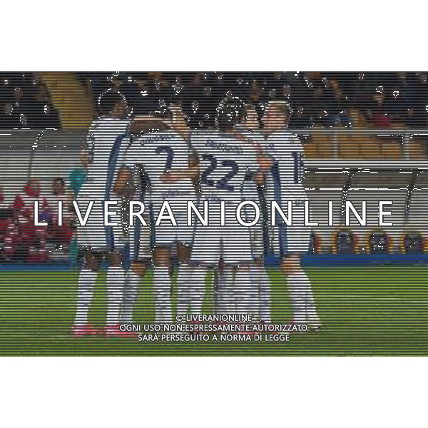 TVEM January 26, 2025 Lecce, Italy - US Lecce vs FC Inter - Italian soccer serie A 2024/25 - Via Del Mare Stadium. In the pic: Denzel Dumfries of FC Inter celebrates after scoring a goal with teammates FOTO EMMANUELE MASTRODONATO-AG ALDO LIVERANI SAS