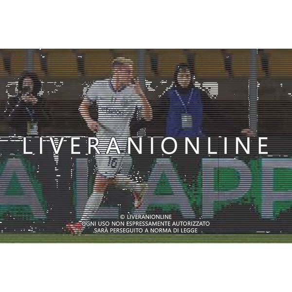 TVEM January 26, 2025 Lecce, Italy - US Lecce vs FC Inter - Italian soccer serie A 2024/25 - Via Del Mare Stadium. In the pic: Davide Frattesi of FC Inter celebrates after scoring a goal FOTO EMMANUELE MASTRODONATO-AG ALDO LIVERANI SAS
