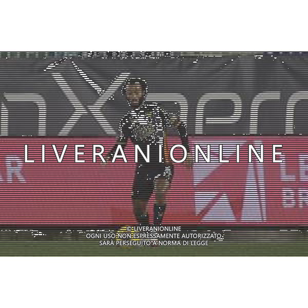 Gianluca Busio of Venezia FC play the ball during Venezia FC vs Hellas Verona FC, 22° Serie A Enilive 2024-25 game at Pier Luigi Penzo stadium in Venezia (VE), Italy, on January 27, 2025. (Photo by Davide Casentini)- AGENZIA ALDO LIVERANI SAS