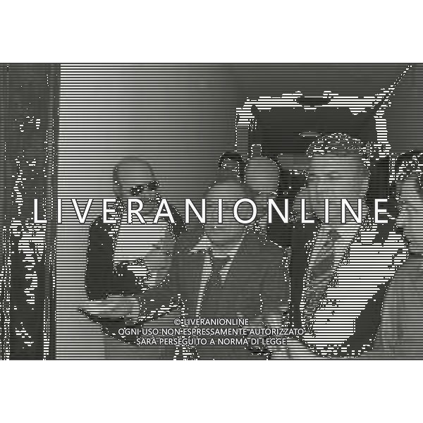 NEG-RETROSPETTIVA CLAUDIO VILLA CANTANTE NELLA FOTO CLAUDIO VILLA NEL 1982 ALLA PRETURA DI SANREMO DENUNCIA LA GIURIA CHE LO HA ELIMINATO AL PRIMO TURNO AG ALDO LIVERANI SAS