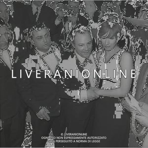 NEG-RETROSPETTIVA CLAUDIO VILLA CANTANTE NELLA FOTO CLAUDIO VILLA CON IVA ZANICCHI AL FESTIVAL DI SANREMO NEL 1967 VINCITORI AG ALDO LIVERANI SAS 