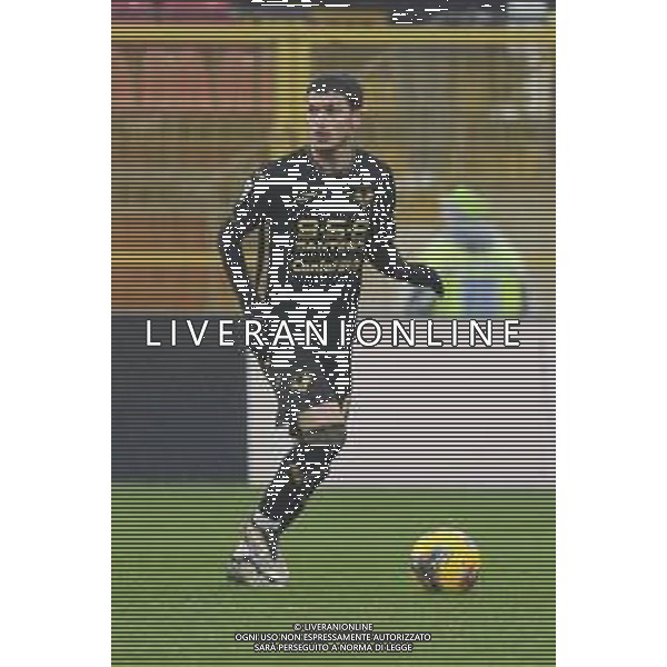 Reda Belahyane of Hellas Verona FC play the ball during AC Monza vs Hellas Verona FC, 23° Serie A Enilive 2024-25 game at U-Power stadium in Monza (MB), Italy, on February 01, 2025. (Photo by Davide Casentini)- AGENZIA ALDO LIVERANI SAS