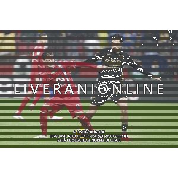 Kacper Urbanski of AC Monza conytrasto2 Suat Serdar of Hellas Verona FC during AC Monza vs Hellas Verona FC, 23° Serie A Enilive 2024-25 game at U-Power stadium in Monza (MB), Italy, on February 01, 2025. (Photo by Davide Casentini)- AGENZIA ALDO LIVERANI SAS