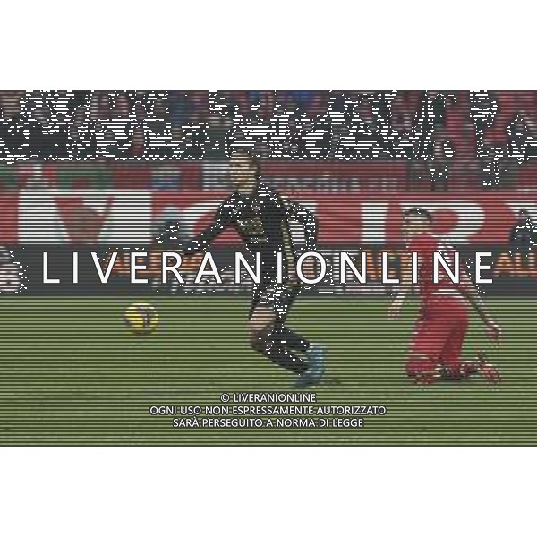 Daniele Ghilardi of Hellas Verona FC play the ball during AC Monza vs Hellas Verona FC, 23° Serie A Enilive 2024-25 game at U-Power stadium in Monza (MB), Italy, on February 01, 2025. (Photo by Davide Casentini)- AGENZIA ALDO LIVERANI SAS