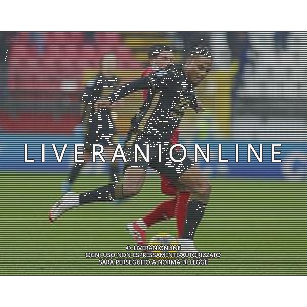 Amin Sarr of Hellas Verona FC battle for the ballduring AC Monza vs Hellas Verona FC, 23° Serie A Enilive 2024-25 game at U-Power stadium in Monza (MB), Italy, on February 01, 2025. (Photo by Davide Casentini)- AGENZIA ALDO LIVERANI SAS