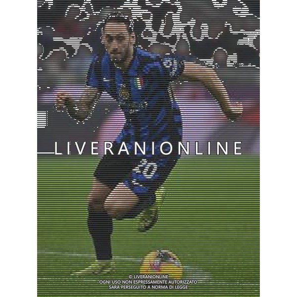 Milan vs Inter nella foto Hakan Calhanoglu (Inter) Milano 02-02-2025 Stadio Giuseppe Meazza - San Siro Campionato Serie A Enilive - 23a giornata foto Roberto Garavaglia/Agenzia Aldo Liverani sas
