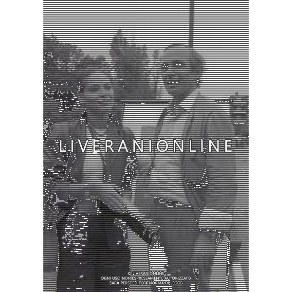 NEG-RETROSPETTIVA ORNELLA MUTI ATTRICE NELLA FOTO ORNELLA MUTI CON BEN GAZZARA NELL\'ANNO 1981 A VENEZIA AG ALDO LIVERANI SAS