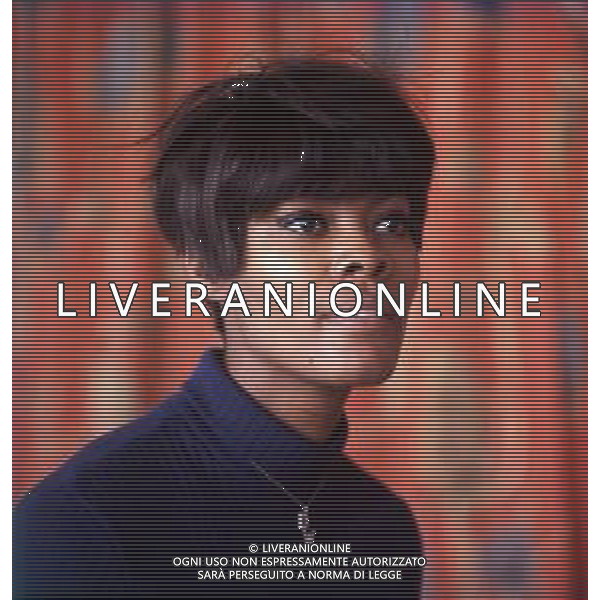 COL-RETROSPETTIVA DIONNE WARWICK CANTANTE NELLA FOTO DIONNE WARWICK NEGLI ANNI ’60 AG ALDO LIVERANI SAS