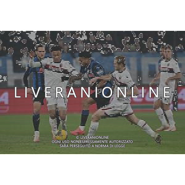 TVRG Atalanta vs Bologna nella foto Ederson Jose\' dos Santos (Atalanta) tra Dan Ndoye (Bologna) e Tommaso Pobega (Bologna) Bergamo 04-02-2025 Gewiss Stadium Coppa Italia Frecciarossa - quarti di finale foto Roberto Garavaglia/Agenzia Aldo Liverani sas