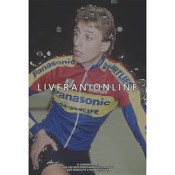 DIAP-RETROSPETTIVA MAURIZIO FONDRIEST CICLISTA NELLA FOTO MAURIZIO FONDRIEST NELL\'ANNO 1992 AG ALDO LIVERANI SAS 