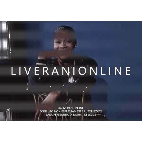 RETROSPETTIVA DIONNE WARWICK CANTANTE NELLA FOTO DIONNE WARWICK A MILANO TERRAZZA MARTINI NELL’ANNO 1990 AG ALDO LIVERANI SAS