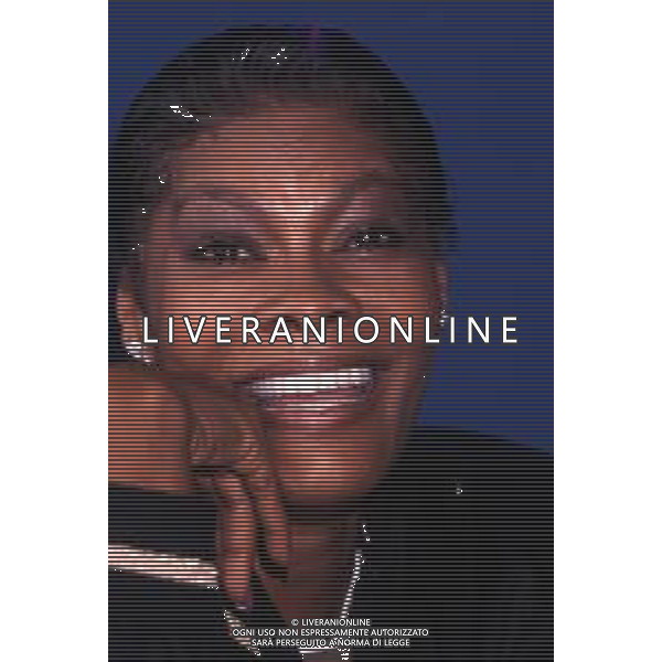 DIA-RETROSPETTIVA DIONNE WARWICK CANTANTE NELLA FOTO DIONNE WARWICK A MILANO TERRAZZA MARTINI NELL’ANNO 1990 ©DIM STUDIO - AGENZIA ALDO LIVERANI SAS