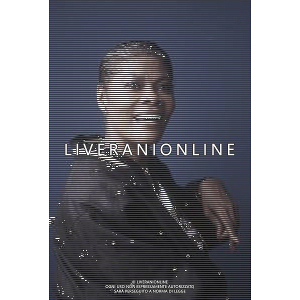 DIA-RETROSPETTIVA DIONNE WARWICK CANTANTE NELLA FOTO DIONNE WARWICK A MILANO TERRAZZA MARTINI NELL’ANNO 1990 ©DIM STUDIO - AGENZIA ALDO LIVERANI SAS