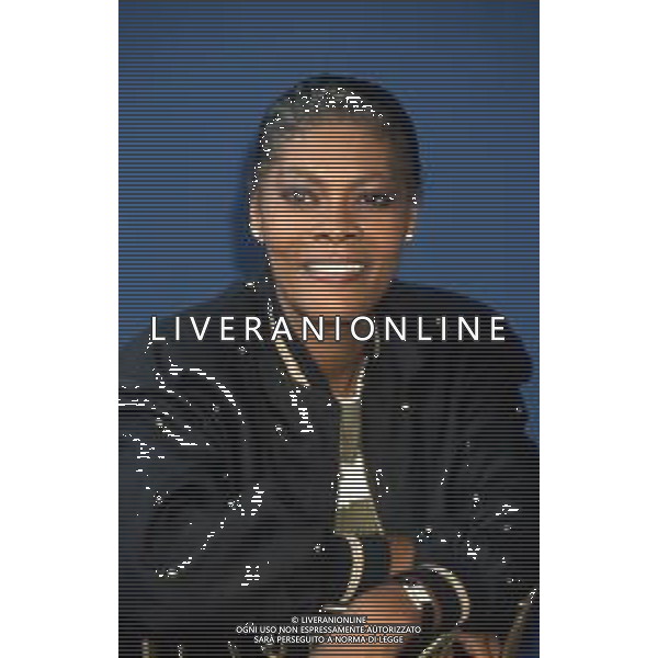 DIA-RETROSPETTIVA DIONNE WARWICK CANTANTE NELLA FOTO DIONNE WARWICK A MILANO TERRAZZA MARTINI NELL’ANNO 1990 ©CONTROLUCE - AGENZIA ALDO LIVERANI SAS