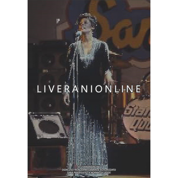 ARCHIVIO GIOVANNI LIVERANI NELLA FOTO Marie Dionne Warrick, nota come Dionne Warwick (East Orange, 12 dicembre 1940), è una cantante statunitense AG ALDO LIVERANI SASRETROSPETTIVA DIONNE WARWICK CANTANTE NELLA FOTO DIONNE WARWICK A ROMA NEGLI ANNI ’80 AG ALDO LIVERANI SAS