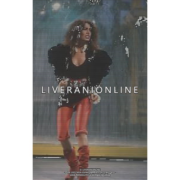 DIAP-RETROSPETTIVA LOREDANA BERTE\' CANTANTE NELLA FOTO LOREDANA BERTE\' NELL\'ANNO 1981 AG ALDO LIVERANI SAS