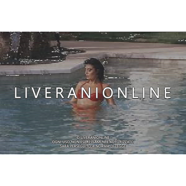 DIAP-RETROSPETTIVA LOREDANA BERTE\' CANTANTE NELLA FOTO LOREDANA BERTE\' NELL\'ANNO 1988 AG ALDO LIVERANI SAS  