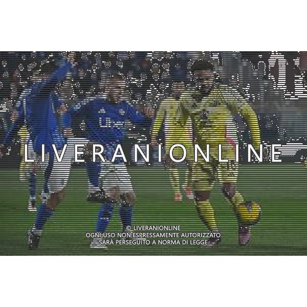 Como vs Juventus nella foto Weston McKennie (Juventus) e sulla SX Ivan Smolcic (Como) Como 07-02-2025 Stadio Giuseppe Sinigaglia Campionato Serie A Enilive - 24a giornata foto Roberto Garavaglia/Agenzia Aldo Liverani sas
