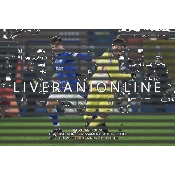 Como vs Juventus nella foto Gabriel Strefezza (Como) e Weston McKennie (Juventus) Como 07-02-2025 Stadio Giuseppe Sinigaglia Campionato Serie A Enilive - 24a giornata foto Roberto Garavaglia/Agenzia Aldo Liverani sas