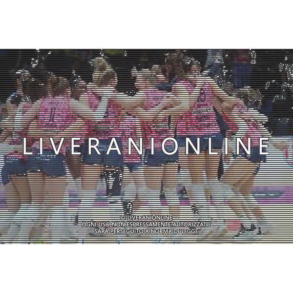 CASALECCHIO DI RENO(BOLOGNA) 09 02 2025 FINALI COPPA ITALIA FEMMINILE PALLAVOLO FRECCIAROSSA FINALE PROSECCO DOC IMOCO CONEGLIANO-NUMIA VERO VOLLEY MILANO 3-0 NELLA FOTO IMOCO CONEGLIANO FESTEGGIA LA VITTORIA DOPO LA PARTITA FOTO GIANNI SANNA-AG ALDO LIVERANI SAS