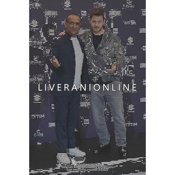 Festival Sanremo 2025 nella foto Carlo Conti SX e Alessandro Cattelan DX 75mo Festival della Canzone Italiana photocall dell\'11 febbraio Teatro Ariston - Sanremo (IM) 11-02-2025 foto Roberto Garavaglia/agenzia Aldo Liverani sas