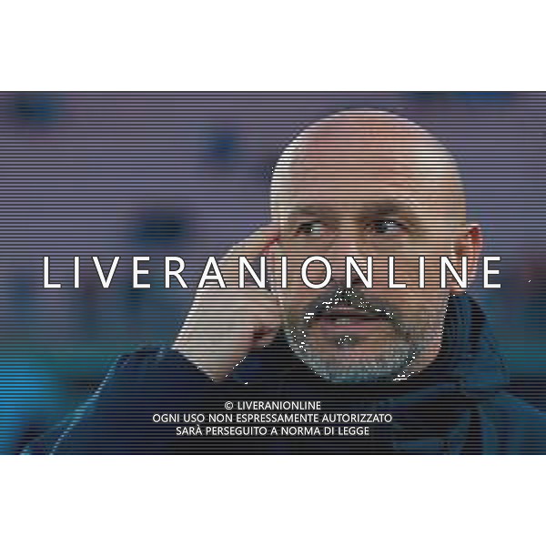 TVEM February 09, 2025 Lecce, Italy - US Lecce vs Bologna FC - Italian soccer serie A 2024/25 - Via Del Mare Stadium. In the pic: coach Vincenzo Italiano of Bologna FC foto emmanuele mastrodonato-ag aldo liveraani sas
