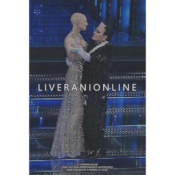 Festival Sanremo 2025 nella foto Bianca Balti e Cristiano Malgioglio 75mo Festival della Canzone Italiana - Seconda Serata Teatro Ariston - Sanremo (IM) 12-02-2025 foto Roberto Garavaglia/agenzia Aldo Liverani sas