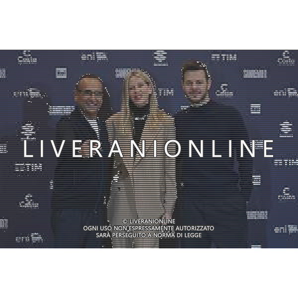 Festival Sanremo 2025 nella foto da SX Carlo Conti, Alessia Marcuzzi e Alessandro Cattelan 75mo Festival della Canzone Italiana photocall del 15 febbraio Teatro Ariston - Sanremo (IM) 15-02-2025 foto Roberto Garavaglia/agenzia Aldo Liverani sas