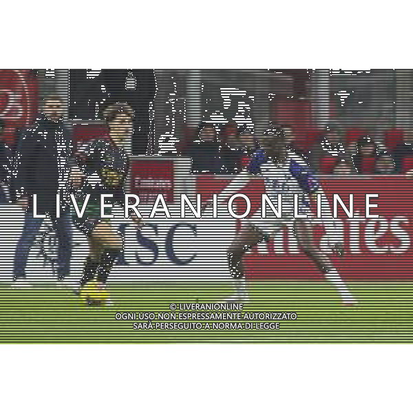 João Félix of AC Milan competes for the ball with Cheikh Niasse of Hellas Verona FC during Milan AC vs Hellas Verona FC, 25° Serie A Enilive 2024-25 game at G. Meazza - San Siro stadium in Milnao (MI), Italy, on February 15, 2025. (Photo by Davide Casentini) AG ALDO LIVERANI SAS