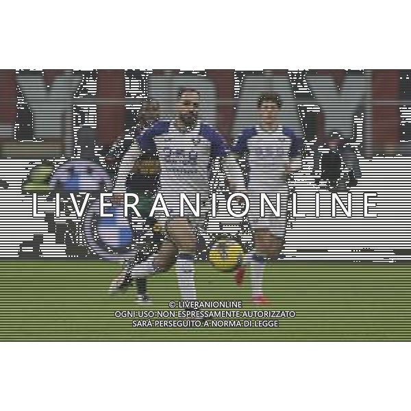 Grigoris Kastanos of Hellas Verona FC play the ball during Milan AC vs Hellas Verona FC, 25° Serie A Enilive 2024-25 game at G. Meazza - San Siro stadium in Milnao (MI), Italy, on February 15, 2025. (Photo by Davide Casentini) AG ALDO LIVERANI SAS