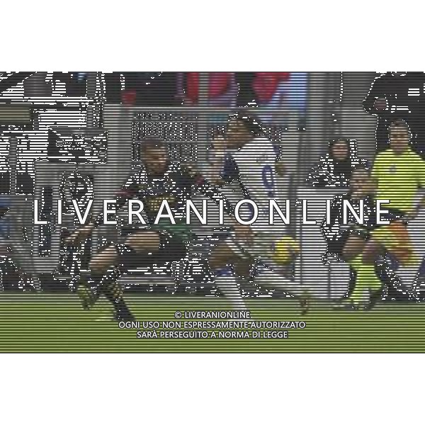 Amin Sarr of Hellas Verona FC battle for the ball with Malick Thiaw of AC Milan during Milan AC vs Hellas Verona FC, 25° Serie A Enilive 2024-25 game at G. Meazza - San Siro stadium in Milnao (MI), Italy, on February 15, 2025. (Photo by Davide Casentini) AG ALDO LIVERANI SAS