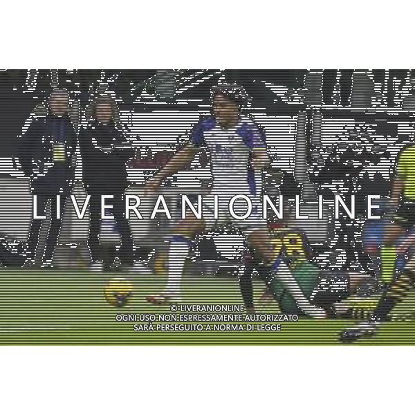 Amin Sarr of Hellas Verona FC play the ball during Milan AC vs Hellas Verona FC, 25° Serie A Enilive 2024-25 game at G. Meazza - San Siro stadium in Milnao (MI), Italy, on February 15, 2025. (Photo by Davide Casentini) AG ALDO LIVERANI SAS