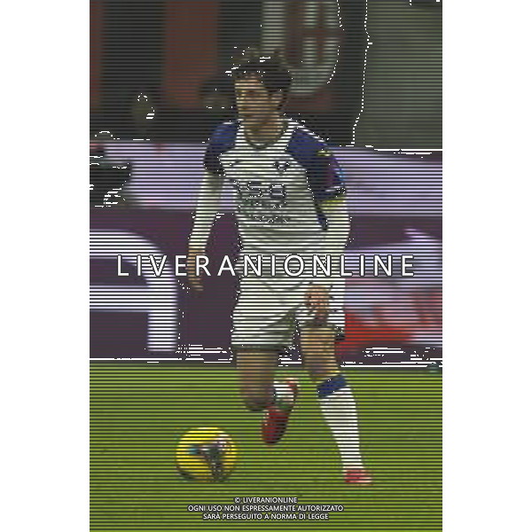 Domagoj Bradaric of Hellas Verona FC play the ball during Milan AC vs Hellas Verona FC, 25° Serie A Enilive 2024-25 game at G. Meazza - San Siro stadium in Milnao (MI), Italy, on February 15, 2025. (Photo by Davide Casentini) AG ALDO LIVERANI SAS