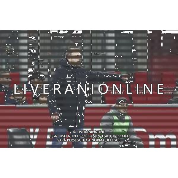 Paolo Zanetti Head Coach of Hellas Verona FC gestures during Milan AC vs Hellas Verona FC, 25° Serie A Enilive 2024-25 game at G. Meazza - San Siro stadium in Milnao (MI), Italy, on February 15, 2025. (Photo by Davide Casentini) AG ALDO LIVERANI SAS