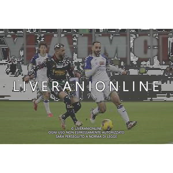 Grigoris Kastanos of Hellas Verona FC battle for the ball with Kyle Walker of AC Milan during Milan AC vs Hellas Verona FC, 25° Serie A Enilive 2024-25 game at G. Meazza - San Siro stadium in Milnao (MI), Italy, on February 15, 2025. (Photo by Davide Casentini) AG ALDO LIVERANI SAS