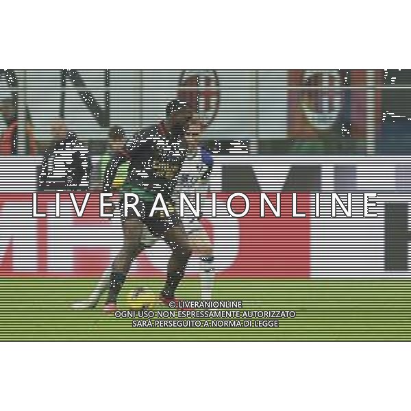 Youssouf Fofana of AC Milan battle for the ball with Ondrej Duda of Hellas Verona FC during Milan AC vs Hellas Verona FC, 25° Serie A Enilive 2024-25 game at G. Meazza - San Siro stadium in Milnao (MI), Italy, on February 15, 2025. (Photo by Davide Casentini) AG ALDO LIVERANI SAS