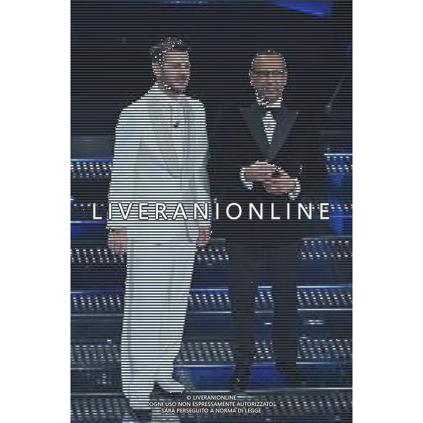 Festival Sanremo 2025 nella foto Alessandro Cattelan e Carlo Conti 75mo Festival della Canzone Italiana - Quinta Serata Teatro Ariston - Sanremo (IM) 15-02-2025 foto Roberto Garavaglia/agenzia Aldo Liverani sas