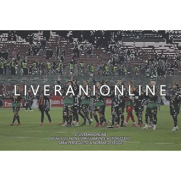 Milan players applaud the fans following the final whistle during Milan AC vs Hellas Verona FC, 25° Serie A Enilive 2024-25 game at G. Meazza - San Siro stadium in Milnao (MI), Italy, on February 15, 2025. (Photo by Davide Casentini)- AGENZIA ALDO LIVERANI SAS