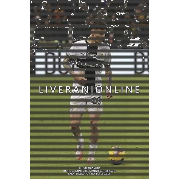 Dennis Man of Parma AC play the ball during Parma FC vs AS Roma, 25° Serie A Enilive 2024-25 game at Ennio Tardini stadium in Parma (PR), Italy, on February 16, 2025. (Photo by Davide Casentini) AG ALDO LIVERANI SAS