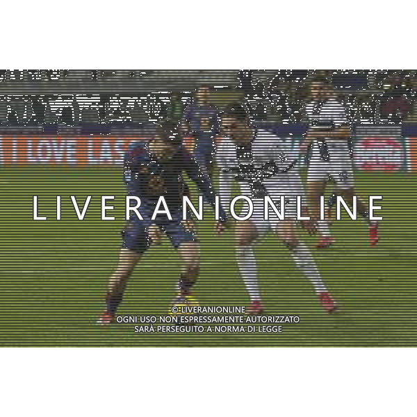 Matías Soulé of AS Romabattle for the ball with Matteo Cancellieri of Parma AC during Parma FC vs AS Roma, 25° Serie A Enilive 2024-25 game at Ennio Tardini stadium in Parma (PR), Italy, on February 16, 2025. (Photo by Davide Casentini) AG ALDO LIVERANI SAS