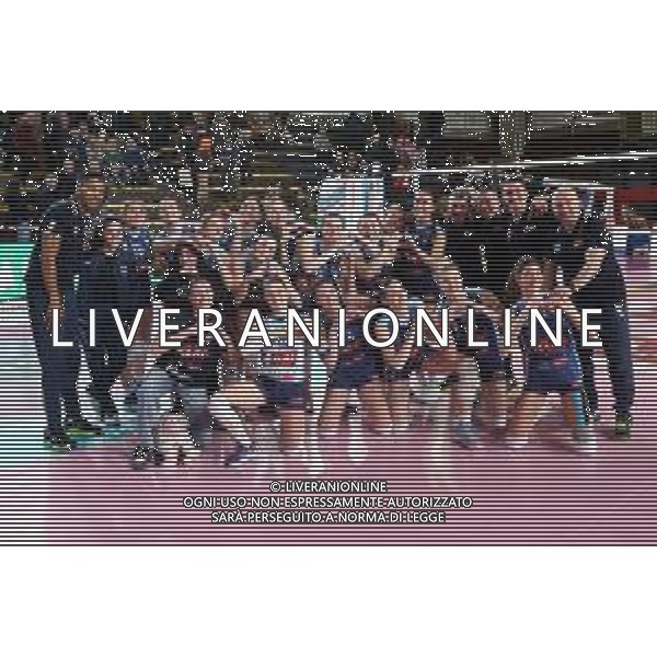 IMOLA 16 02 2025 PLAY OUT CLAI IMOLA PALLAVOLO-OFFANENGO 3-2 SERIE A2 NELLA FOTO CLAI IMOLA PALLAVOLO DOPO LA PARTITA FOTO GIANNI SANNA-AG ALDO LIVERANI SAS