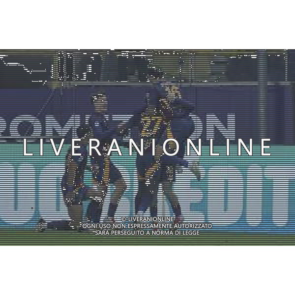 Matias Soule’ of AS Roma and Roma players jubilates after scoring the goal during Parma FC vs AS Roma, 25° Serie A Enilive 2024-25 game at Ennio Tardini stadium in Parma (PR), Italy, on February 16, 2025. (Photo by Davide Casentini)- AGENZIA ALDO LIVERANI SAS