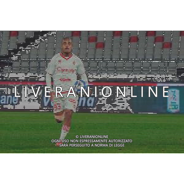 TVEM February 15, 2025 Bari, Italy - SSC Bari vs US Cremonese - Italian soccer serie B 2024/25 - San Nicola Stadium. In the pic: Mehdi Emile Dorval of SSC Bari foto emmanuele mastodonato-ag aldo liverani sas